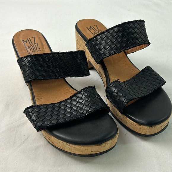 Miz Mooz Genna Women's Black Leather Slip On Woven Crock Block Heel Sandals  39 - Picture 1 of 5